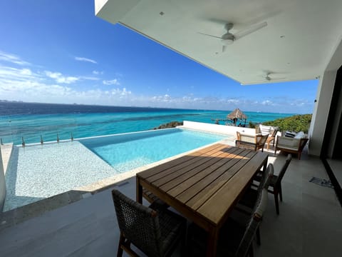 Tropicana Retreat Villa in Isla Mujeres