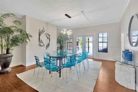 The Sea & The Sunset Apartment in Palm Harbor