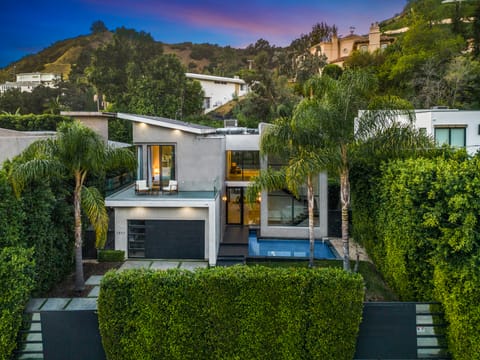 Big City Paradise Villa in Beverly Hills