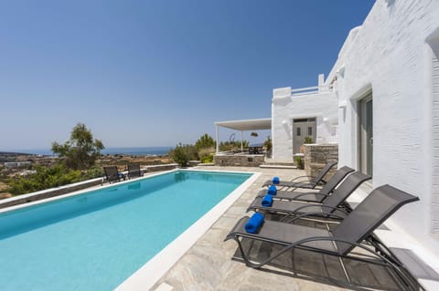 The property & The property II Apartment in Paros, Greece