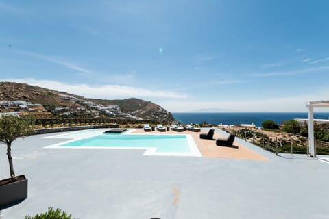 Adrift Apartment in Mykonos, Mikonos 846 00, Greece