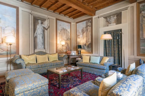 The Rose of Florence Apartment in Florence