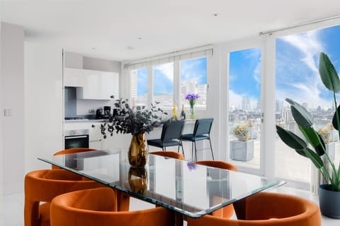 Penthouse on Park Apartment in London Borough of Southwark