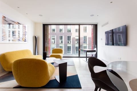 Yellow Pebble Apartment in City of Westminster