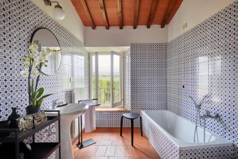 Terracotta & Sage Apartment in Emilia-Romagna