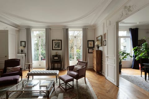 Rue de la Planche Apartment in Paris