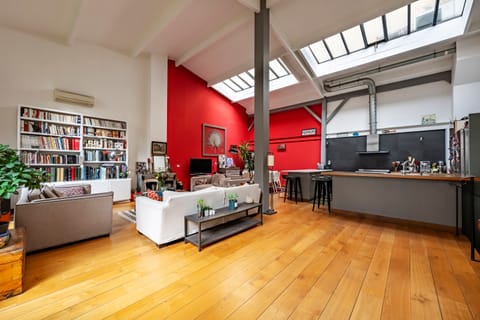 Master of Elegance Apartment in Paris