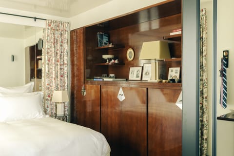 Vintage Velvet Boutique hotel in Paris