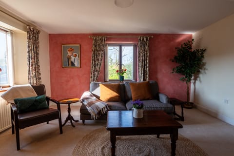 Charmer of the Cotswolds Apartment in Cotswold District
