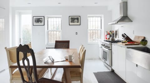 Secret Coves Townhouse in Prospect Heights