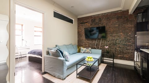 Blue Brick Road Apartment in Midtown