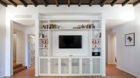 Helix Apartment in Rome