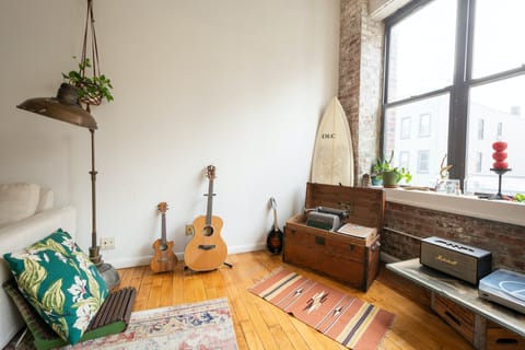 The Cool Corner Apartment in Manhattan