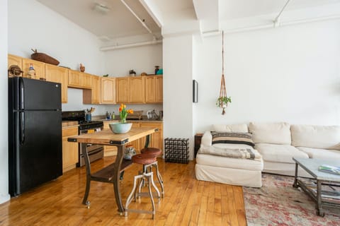 The Cool Corner Apartment in Manhattan