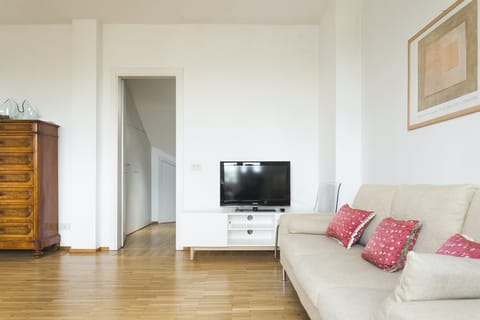 Nocellara Apartment in Milan