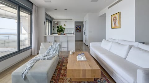 Sea Symphony Apartment in Tel Aviv-Yafo