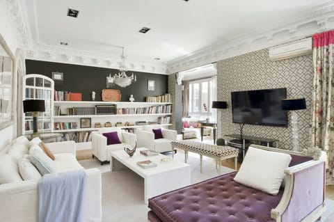 The Feather Chandelier Apartment in Barcelona