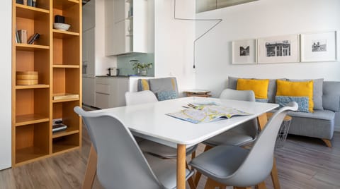 Bright Idea Apartment in Madrid