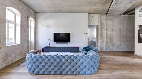 Concrete Legacy Apartment in Tel Aviv-Yafo