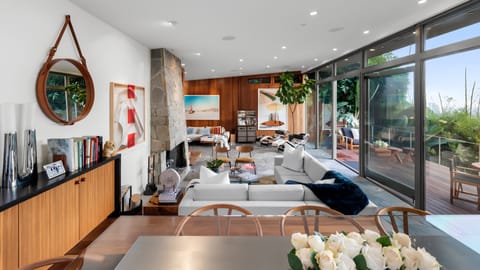 Architectural Gem Apartment in Beverly Hills