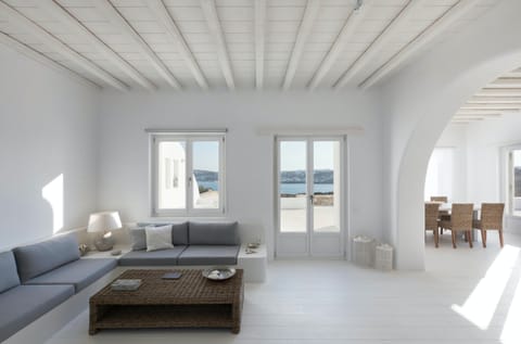 Sunshine on my Doorstep House in Mykonos, Mikonos 846 00, Greece