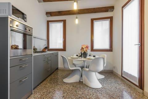 The Venetian Dream Apartment in Lido di Venezia