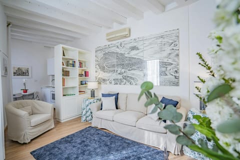 Venetian Dreaming Apartment in Venice