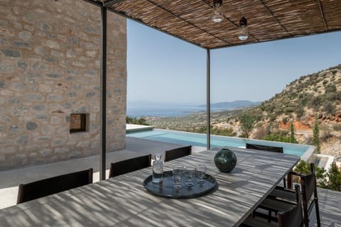 The Garden of Gods House in Messenia