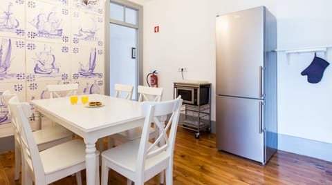 Tide Watcher Apartment in Lisbon