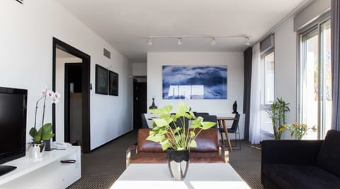 Hydrography Apartment in Tel Aviv-Yafo