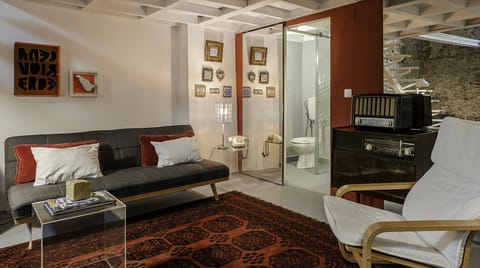 Red Cloud Condo in Lisbon