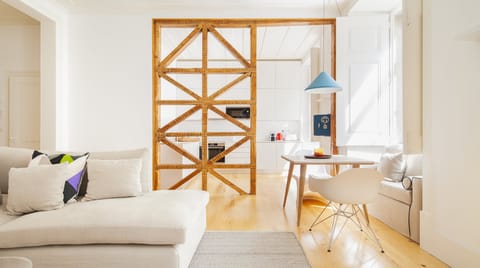 Marquis Cross Apartment in Lisbon