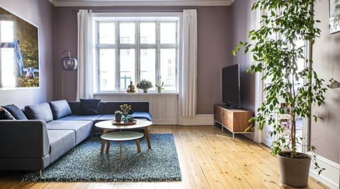 Three Daughters Apartment in Frederiksberg