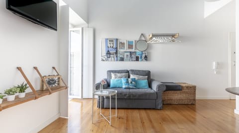 The Azure Mezzanine Apartment in Lisbon