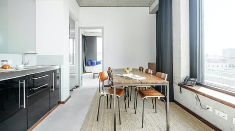 Easy Breezy Apartment in Berlin