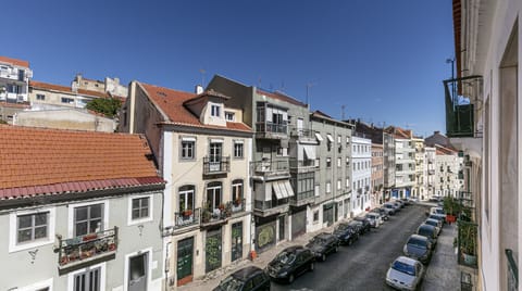 Roots Apartment in Lisbon