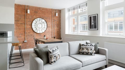 Fig Jam Apartment in London Borough of Islington