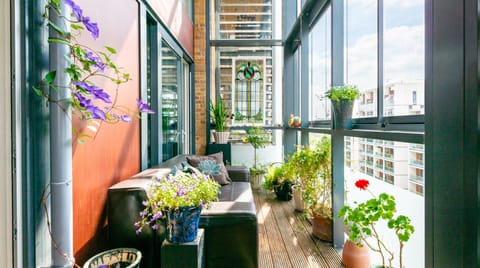 Hanging Gardens Apartment in London Borough of Hackney