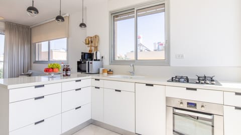 Misty Pastels Condo in Tel Aviv-Yafo