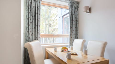 Apple Crumble Apartment in London Borough of Islington