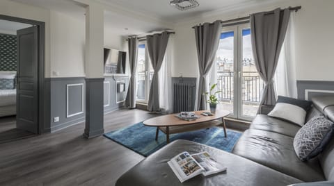 Stellar Vignette Condo in Paris