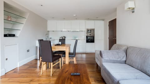 Gooseberry Crumble Apartment in London Borough of Islington