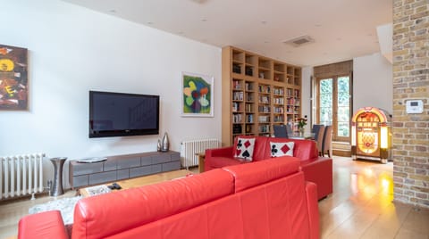 Jukebox Townhouse in City of Westminster