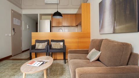 The Ionic Order Apartment in Barcelona