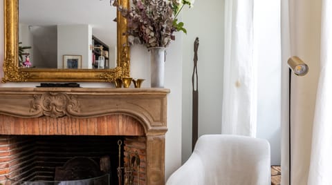 Panthéon Poolside House in Paris