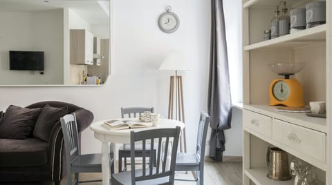 Pale Chalk Apartment in Rome