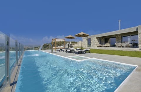 Tinted Water Apartment in Crete