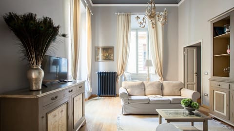 Apex Apartment in Florence