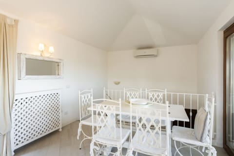 Little Sunset Apartment in Golfo Aranci