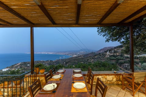 The Ocean's Melody Villa in Crete